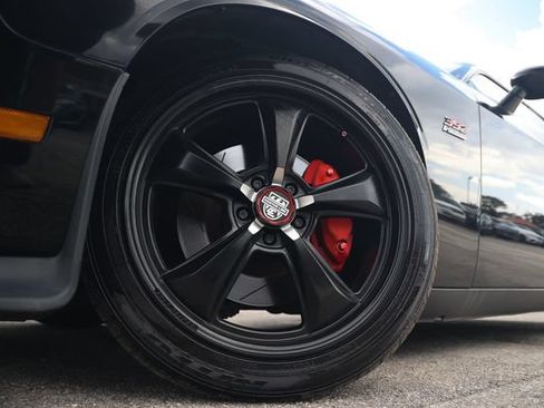 Used 2012 Dodge Challenger SRT8 w/ Premium Sound Group RWD image 33