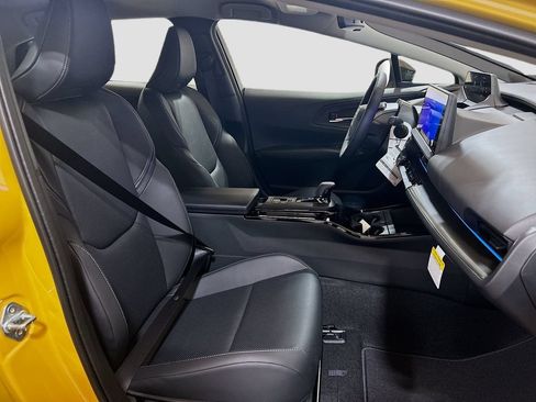 New 2026 Toyota Prius Plug-In Hybrid FWD image 24