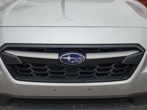 Used 2019 Subaru Crosstrek 2.0i Premium w/ Moonroof Package image 5