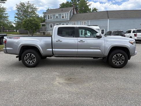 Used 2021 Toyota Tacoma TRD Sport AWD/4WD image 8