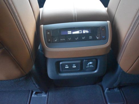 New 2026 Nissan Pathfinder Platinum image 55