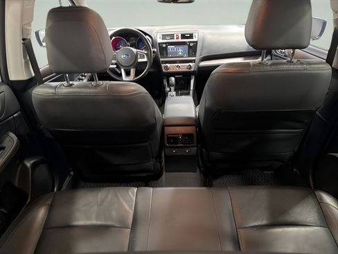 Used 2016 Subaru Outback 2.5i Limited AWD/4WD image 39