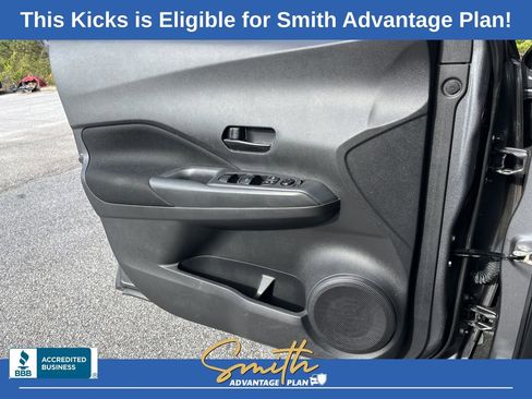 Used 2022 Nissan Kicks S image 14