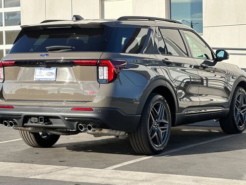 New 2026 Ford Explorer ST w/ Sun And Sound Package image 3
