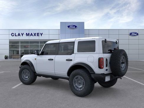 New 2025 Ford Bronco Badlands image 4