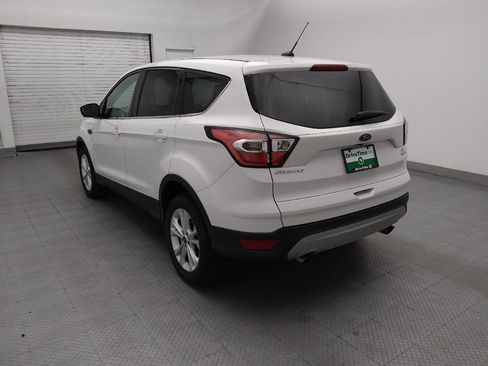 Used 2017 Ford Escape SE w/ SE Cold Weather Package FWD image 5