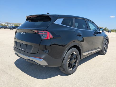 New 2026 Kia Sportage EX FWD image 5