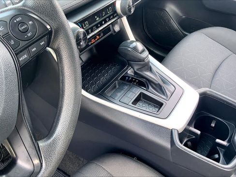 Used 2025 Toyota RAV4 XLE FWD image 16