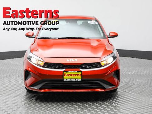 Used 2023 Kia Forte LXS image 2