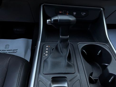 Used 2026 Kia Carnival FWD image 29