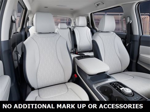 New 2026 Kia Carnival EX image 15