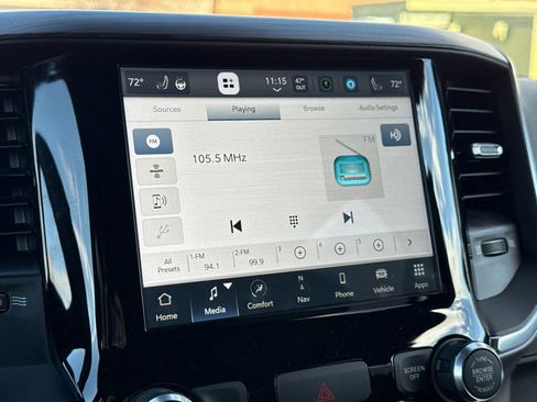 Used 2024 RAM 1500 Laramie image 19