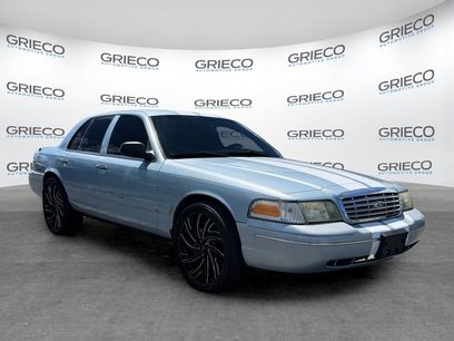 Used 2005 Ford Crown Victoria LX