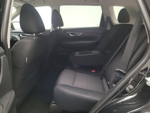 Used 2018 Nissan Rogue SV FWD image 18