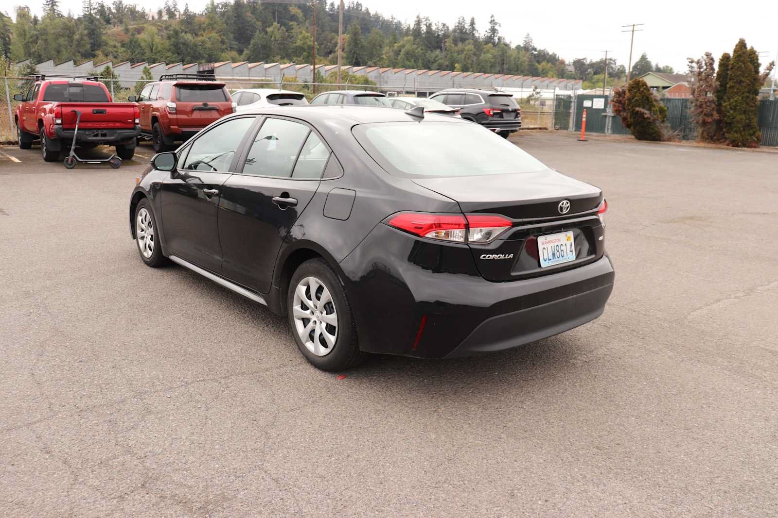 Used 2024 Toyota Corolla LE FWD image 7