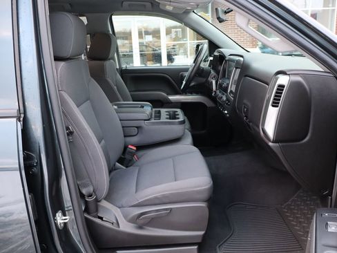 Used 2019 Chevrolet Silverado 1500 LT w/ All Star Edition image 47