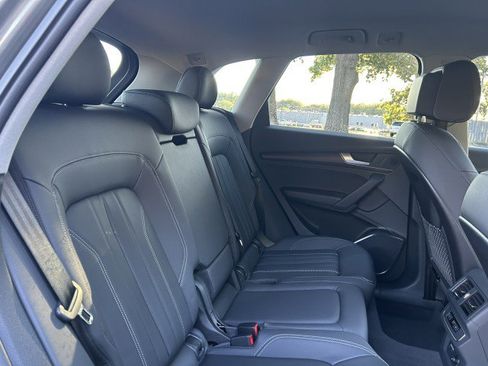 Certified 2023 Audi Q5 2.0T Premium w/ Convenience Package image 25