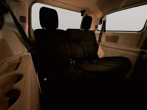 Used 2017 Dodge Grand Caravan SE w/ Power Window Group FWD image 28