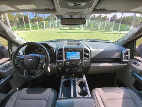 Used 2016 Ford F150 XLT w/ Equipment Group 302A Luxury AWD/4WD image 7