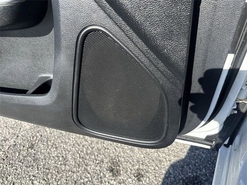 Used 2016 Dodge Charger SXT image 24