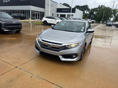 Used 2016 Honda Civic EX-T image 4