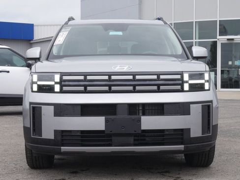 Used 2025 Hyundai Santa Fe SEL FWD image 5