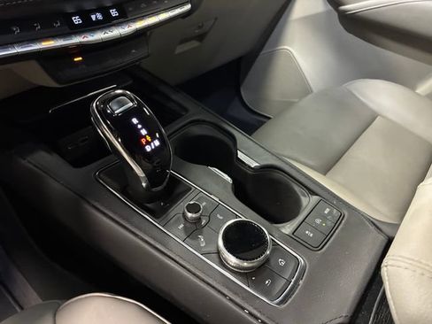 Used 2023 Cadillac XT4 Premium Luxury FWD image 24