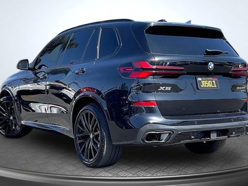 Used 2025 BMW X5 sDrive40i w/ M Sport Package RWD image 2