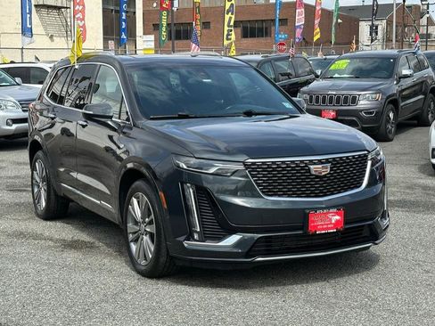 Used 2022 Cadillac XT6 Premium Luxury AWD/4WD image 3