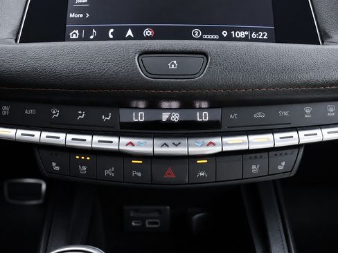 Used 2022 Cadillac XT4 Sport FWD image 32
