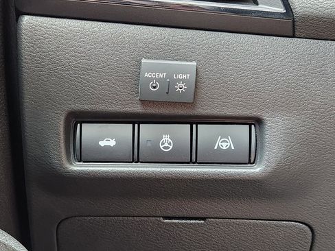 New 2026 Nissan Sentra SR w/ SR Premium Package FWD image 20