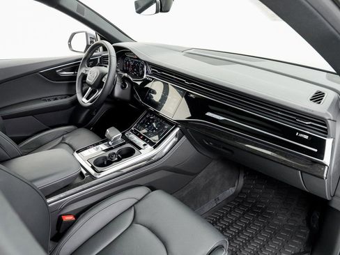 Used 2025 Audi Q8 Prestige image 20