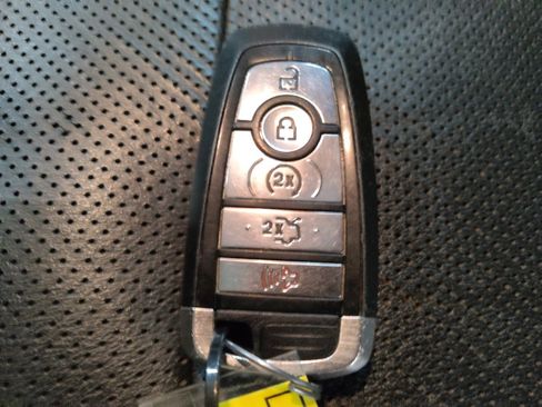 Used 2018 Ford Mustang Premium RWD image 27