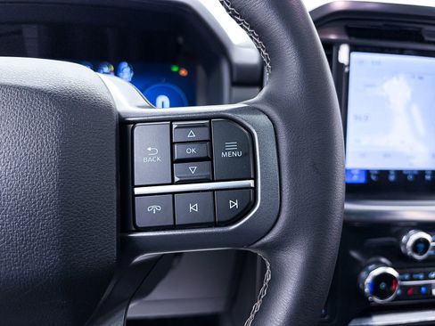 Used 2025 Ford F150 Lariat image 35