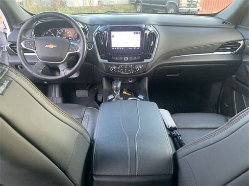 Certified 2022 Chevrolet Traverse High Country image 21