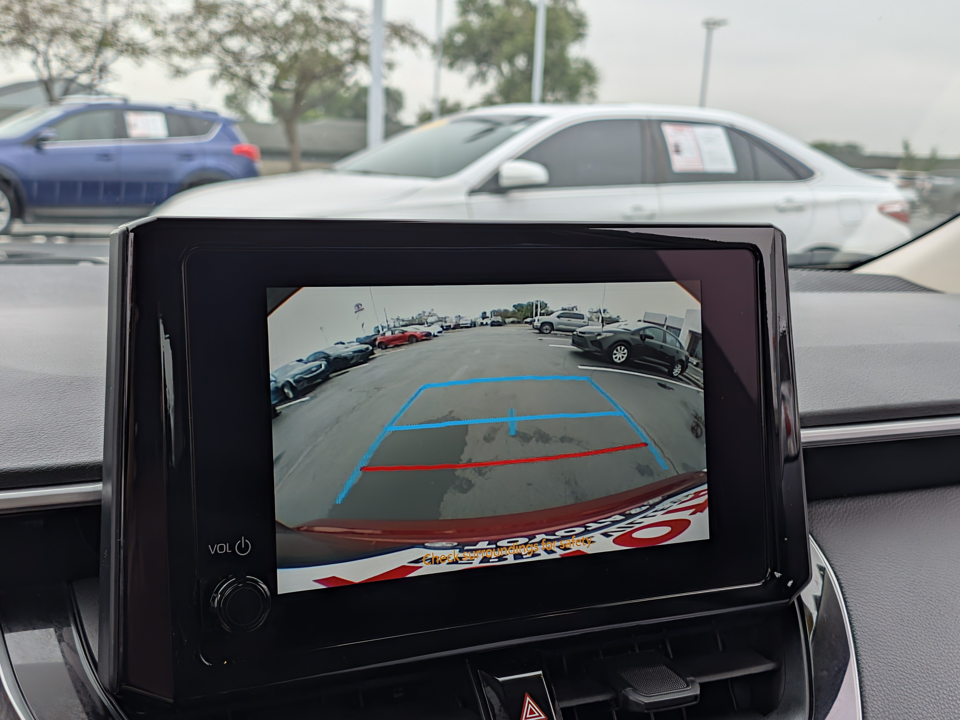 Certified 2025 Toyota Corolla LE FWD image 31