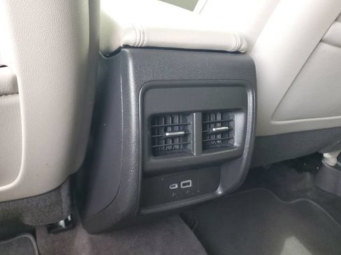 Used 2019 Cadillac XT4 Luxury FWD image 15