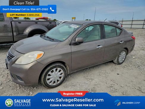 Used 2014 Nissan Versa SV FWD image 1