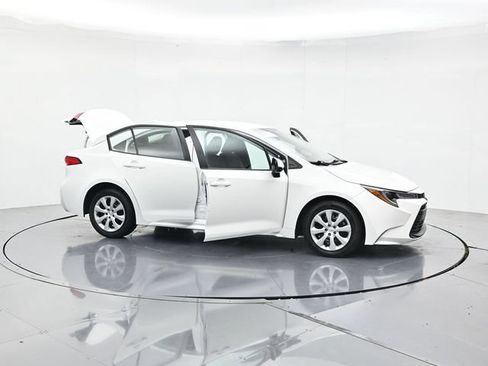 Used 2024 Toyota Corolla LE FWD image 51