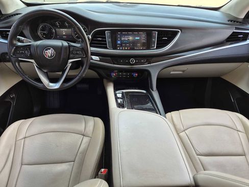 Used 2024 Buick Enclave Essence AWD/4WD image 13