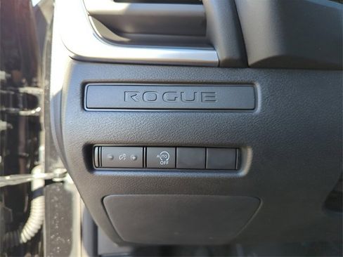 Certified 2025 Nissan Rogue S image 34