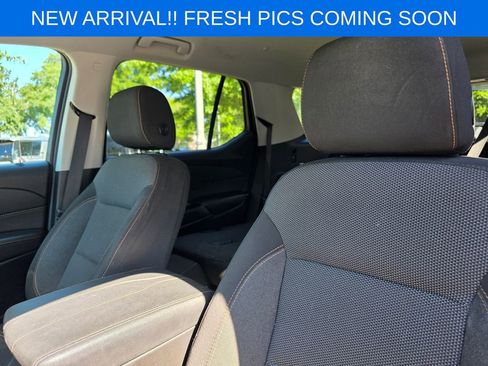 Used 2019 Chevrolet Traverse LT FWD image 8