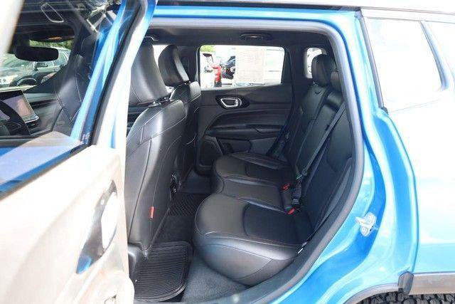 Used 2025 Jeep Compass Trailhawk AWD/4WD image 20