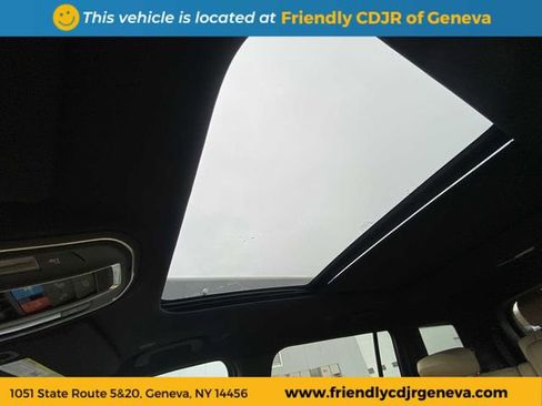 Used 2025 Jeep Grand Cherokee L Limited image 19