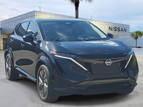 Used 2024 Nissan Ariya AWD image 9