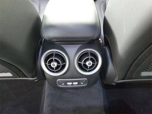 Used 2022 Alfa Romeo Giulia Sprint image 12