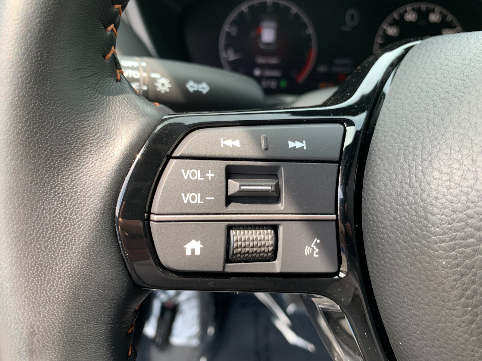Certified 2026 Honda HR-V Sport image 27