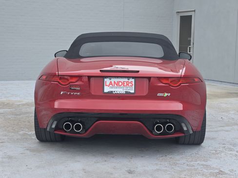 Used 2016 Jaguar F-TYPE R image 7