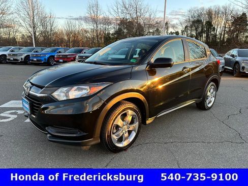 Certified 2018 Honda HR-V LX image 2