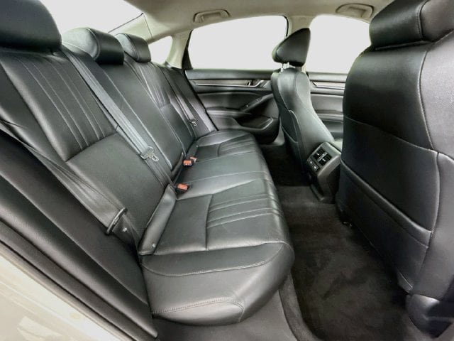 Used 2021 Honda Accord Touring image 28
